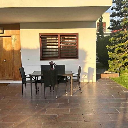 Montequinto Modern 5-Bedroom Villa With Pool מראה חיצוני תמונה
