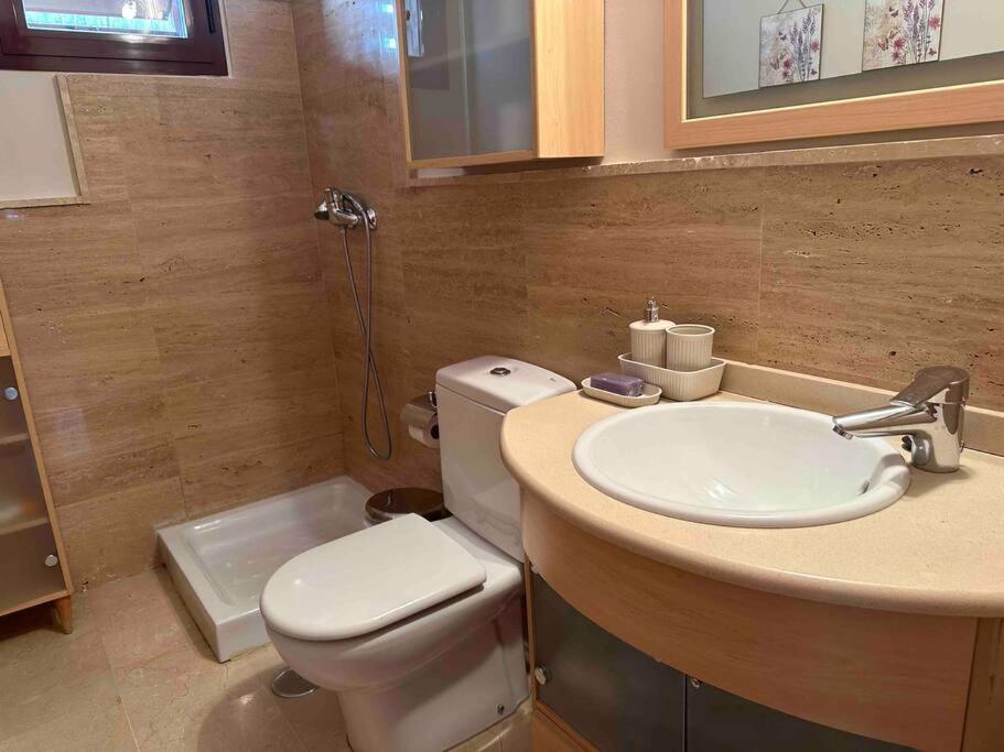 Montequinto Modern 5-Bedroom Villa With Pool מראה חיצוני תמונה